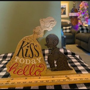 Disney hallmark Snow White and Dopey figurine great shape Collectible.